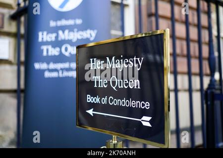 Sign depicting book of condolence for HRH Queen Elizabeths death at Liverpool Town Hall Stock Photo