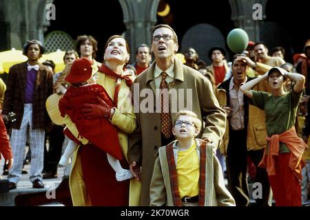 HOELCK, GEENA DAVIS, HUGH LAURIE, JONATHAN LIPNICKI, STUART LITTLE 2, 2002 Stock Photo