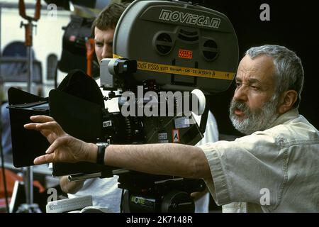 MIKE LEIGH, ALL OR NOTHING, 2002 Stock Photo