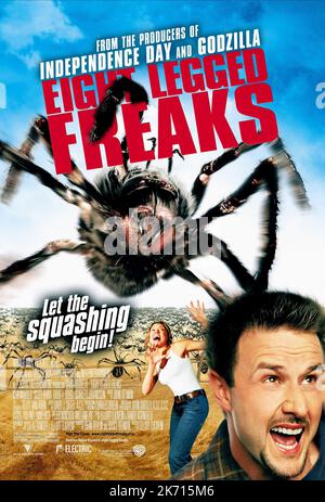 KARI WUHRER, DAVID ARQUETTE, EIGHT LEGGED FREAKS, 2002 Stock Photo