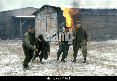 BRUCE WILLIS, COLIN FARRELL, TERRENCE HOWARD, COLE HAUSER, HART'S WAR, 2002 Stock Photo