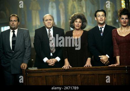 CONSTANTINE,KAZAN,MANDYLOR,VARDALOS, MY BIG FAT GREEK WEDDING, 2002 Stock Photo