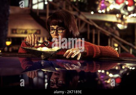 LINDA CARDELLINI, SCOOBY, SCOOBY-DOO, 2002 Stock Photo - Alamy