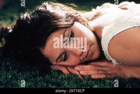 MAGGIE GYLLENHAAL, SECRETARY, 2002 Stock Photo - Alamy