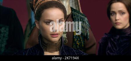 NATALIE PORTMAN, STAR WARS: EPISODE II - ATTACK OF THE CLONES, 2002 Stock Photo