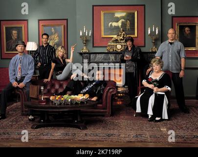 STILES,BADER,WATROS,CAREY,FERGUSON,KINNEY,LYNCH, THE DREW CAREY SHOW : SEASON 8, 2002 Stock Photo