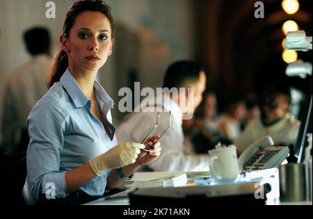 THE TUXEDO JENNIFER LOVE HEWITT A DREAMWORKS PICTURE THE TUXEDO
