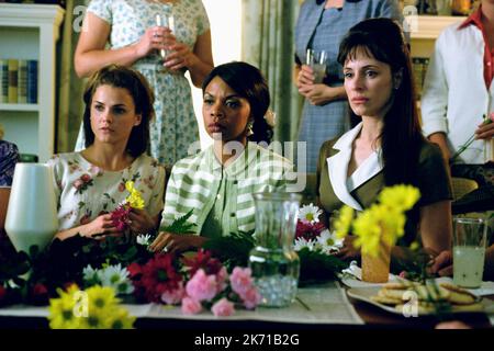 KERI RUSSELL, SIMBI KALI WILLIAMS, MADELEINE STOWE, WE WERE SOLDIERS, 2002 Stock Photo