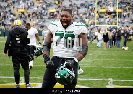 New York Jets guard Laken Tomlinson during an NFL football game against the  Pittsburgh Steelers at Acrisure Stadium, Sunday, Oct. 2, 2022 in  Pittsburgh, Penn. (Winslow Townson/AP Images for Panini Stock Photo 