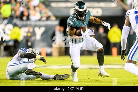 Dallas Cowboys defensive tackle Quinton Bohanna (98) is seen after an NFL  football game against the Chicago Bears, Sunday, Oct. 30, 2022, in  Arlington, Texas. Dallas won 49-29. (AP Photo/Brandon Wade Stock Photo -  Alamy