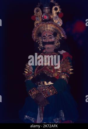 Yakshagana:- Is traditional theatre from Karnataka and Kasaragod ...