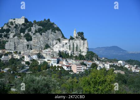 View of the Bagnoli del Trigno, a medieval village in the Molise region of Italy. Stock Photo