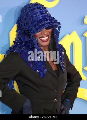 Oct 16, 2022 - London, England, UK - Grace Jones attending 66th BFI London Film Festival's Closing Night Gala - Glass Onion: A Knives Out Mystery Euro Stock Photo