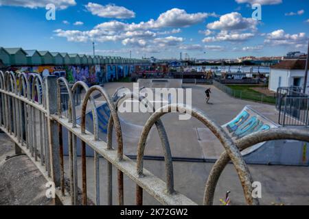 The skate park at The Big Beach Cafe owned by Fat Boy Slim (Norman Cook) on Hove seafront with the beach huts and street art Stock Photo