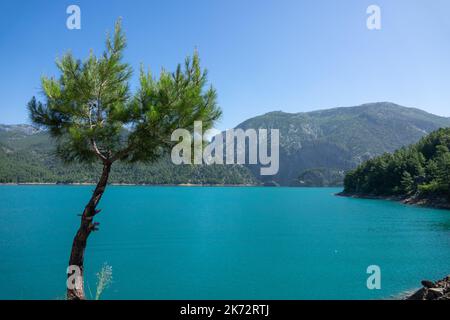 View of the lake and mountain cliffs in the area of the Oimapinar dam. Landscape of Green canyon, Manavgat, Antalya, Turkey Stock Photo