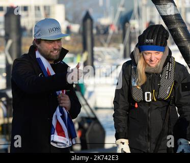 Alex Thomson: Welsh sailor completes Vendee Globe race in second place  Stock Photo