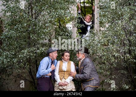 London, UK.  17 October 2022.  Cast members, Callum Patrick Hughes (the ghost/illusionist), Matt Jopling (the comedian), Katie Tranter (the psychic) and Steve Watts (the compere), at a photocall at St Dunstan in the East Church Garden, in the City of London, for ‘The Canterville Ghost’, a show inspired by Oscar Wilde's short ghost story.  Directed by Olivia Jacobs, it is part of the 25th-anniversary celebrations of the award-winning theatre company Tall Stories.  Performances run at Southwark Playhouse to 5 November.  Credit: Stephen Chung / Alamy Live News Stock Photo