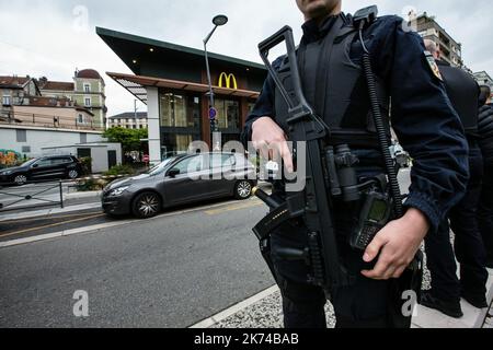 Explosion reported at fast food chain McDonald’'s in French city of ...