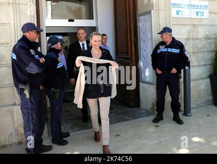 Second round of the French presidential election on May 7th 2017 - Marion Marechal Le Pen has voted Stock Photo