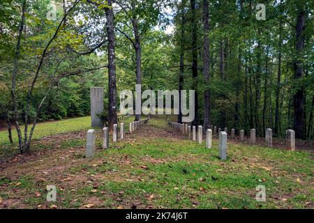 Calera, Alabama, USA-Sept. 30, 2022: Rows of Confederate soldier graves at the Shelby Springs Confederate Cemetery a historical site in Shelby County. Stock Photo