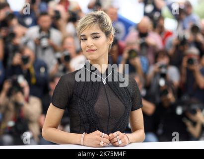 Algerian actress Sofia Boutella poses on May 12, 2018 during a photocall for the film 'Farenheit 451' at the 71st edition of the Cannes Film Festival in Cannes, southern France.   71st annual Cannes Film Festival in Cannes, France, May 2018. The film festival will run from 8 to 19 May. Stock Photo