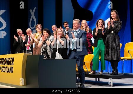 SNP Conference 2022, Aberdeen. The Scottish Cabinet stands to applaud keynote speech by First Minister Nicola Sturgeon Stock Photo