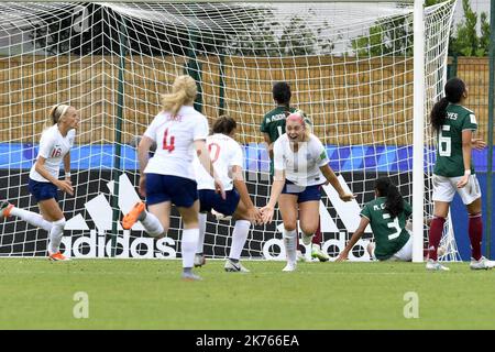 ©PHOTOPQR/OUEST FRANCE ; Football. Coupe du Monde FIFA U-20 féminines. Angleterre / Mexique . But  pour l'Angleterre -   the FIFA U-20 Women's World Cup England vs Mexico Stock Photo