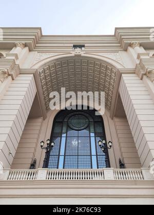 Place Vendôme Mall in Lusail City. Place Vendôme hosts 2 five-star luxury hotels, serviced apartments, featuring up to 600 different retail outlets. Stock Photo