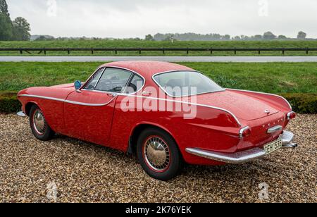 Brummen, Province Gelderland, The Netherlands, 15.10.2022, Classic Volvo 1800 S from the 1960s at the Gallery Aaldering Stock Photo