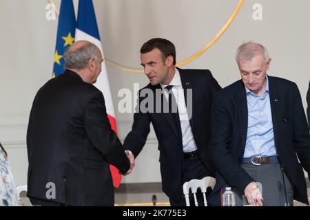 Grand debat national : echange avec des intellectuels Michel Wieviorka, Emmanuel Macron and Jean Jouzel. French President Emmanuel Macron attends the great debate with the intellectuals at Elysee Palace. FRANCE-18/03/2019 Stock Photo