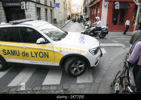 13 people injured as a bag exploded Stock Photo - Alamy