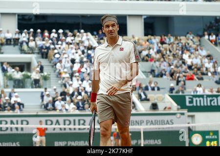 Roger Federer of Switzerland reacts during his mens singles second round match against Oscar Otte of Germany during Day four of the 2019 French Open at Roland Garros in Paris, France. 29.05.2019 Stock Photo