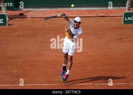 Kei Nishikori (JAP) against Rafael Nadal (ESP) on court Philippe Chatrier in the quarter of final of the French Open tennis tournament at Roland Garros in Paris, France, 4th June 2019. Stock Photo