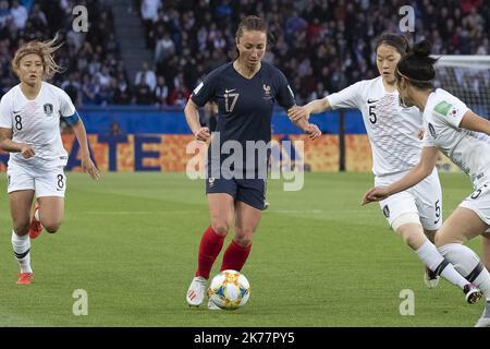 Gaëtane Iza Laure Thiney (France, attaquante, club : Paris Football Club) Kim Do-yeon (République de Corée, défenseure, club : Incheon Hyundai Steel Red Angels) -   2019/06/07. Woman soccer match France vs South Korea. Stock Photo