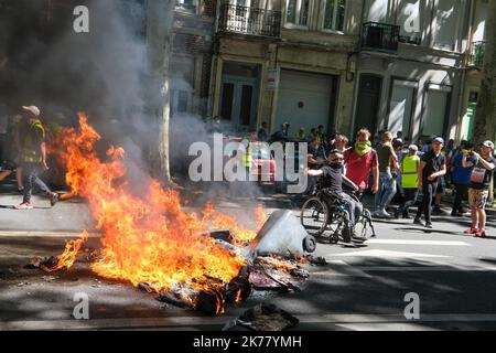 Yellow jacket protest in Roubaix, France Stock Photo