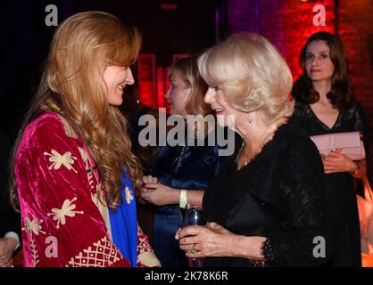 The Queen Consort speaks with Natascha McElhone at the Booker Prize at the Roundhouse in London. Picture date: Monday October 17, 2022. Stock Photo