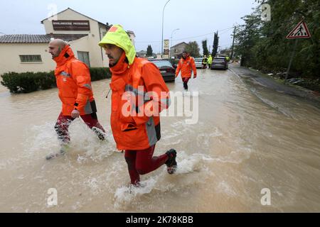 inondations à au muy violent rainfalls and floods in Muy south eastern ...