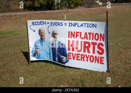 Osceola, Wisconsin. Inflation hurts everyone political yard sign. Stock Photo