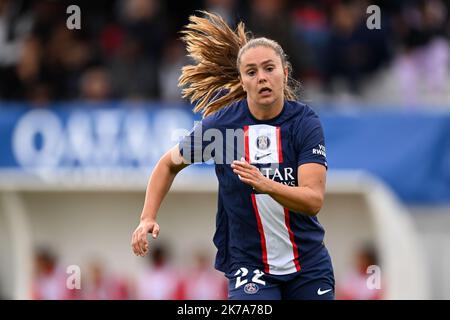 PARIS - Lieke Martens of Paris Saint Germain women during the French ...