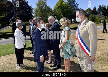 ©PHOTOPQR/L'EST REPUBLICAIN/Alexandre MARCHI ; VERDUN ; 29/07/2020 ; POLITIQUE - HOMMAGE AUX COMBATTANS MUSULMANS - CULTE MUSULMAN - FRANCAIS MORTS POUR LA FRANCE - PREMIERE GUERRE MONDIALE - GRANDE GUERRE - 14 - 18 - 1914 - 1918 - MINISTRE. Fleury-devant-Douaumont (Meuse) 29 juillet 2020. Déplacement de Gérald DARMANIN, ministre de l’Intérieur, et de Geneviève DARRIEUSSECQ, ministre déléguée auprès de la ministre des armées, chargée de la mémoire et des Anciens Combattants, à Douaumont pour rendre Hommage aux Combattants Musulmans morts pour la France lors de la Première guerre mondiale. PHO Stock Photo