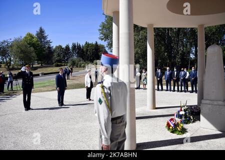 ©PHOTOPQR/L'EST REPUBLICAIN/Alexandre MARCHI ; VERDUN ; 29/07/2020 ; POLITIQUE - HOMMAGE AUX COMBATTANS MUSULMANS - CULTE MUSULMAN - FRANCAIS MORTS POUR LA FRANCE - PREMIERE GUERRE MONDIALE - GRANDE GUERRE - 14 - 18 - 1914 - 1918 - MINISTRE. Fleury-devant-Douaumont (Meuse) 29 juillet 2020. Déplacement de Gérald DARMANIN, ministre de l’Intérieur et des Cultes, et de Geneviève DARRIEUSSECQ, ministre déléguée auprès de la ministre des armées, chargée de la mémoire et des Anciens Combattants, à Douaumont pour rendre Hommage aux Combattants Musulmans morts pour la France lors de la Première guerre Stock Photo