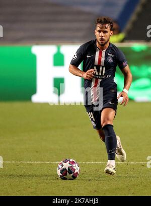 ©PHOTOPQR/LE PARISIEN/Arnaud Journois ; LISBONNE ; 23/08/2020 ; FOOTBALL FINALE DE LA LIGUE DES CHAMPIONS . LISBONNE . ESTADIO DA LUZ . 23/08/2020 . PARIS SG - BAYERN MUNICH Juan Bernat Lisbon: 08/23/2020; European Football Cup final. PSG Bayern Munich Stock Photo