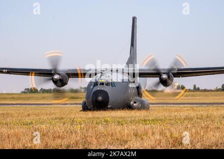 Arnaud BEINAT/Maxppp. 2020/09/11, Orléans, France. Avion cargo Transall spécialement décoré Durant la journée anniversaire des 75 ans de l'escadron de transport de l armée de l'air Poitou qui appartient au commandement des opérations spéciales. - Anniversary of the 75th anniversary of the Poitou Air Force Transport Squadron, which belongs to the Special Operations Command. Stock Photo