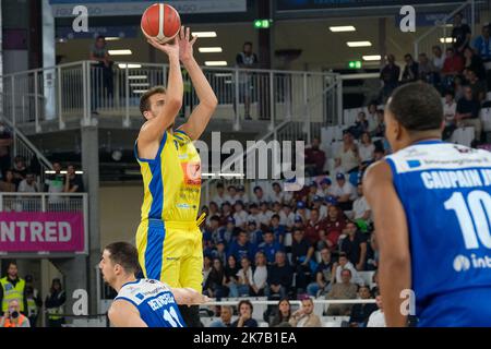 Brixia, Italy. 16th October 2022. Italian A1 Basketball Championship, match between Germani Basket Brescia and Givova Scafati. Stock Photo