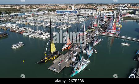 ©PHOTOPQR/OUEST FRANCE/Thomas Bregardis ; Les Sables d'Olonne ; 18/10/2020 ; VendÃ©e-Globe 2020 Le pontons du VendÃ©e-Globe vu du drone. Photo: Thomas Bregardis / Ouest-France  Stock Photo