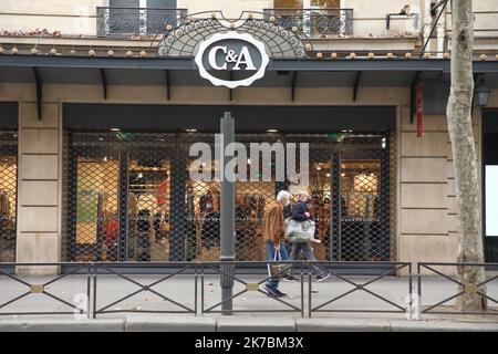 C a paris hi res stock photography and images Alamy