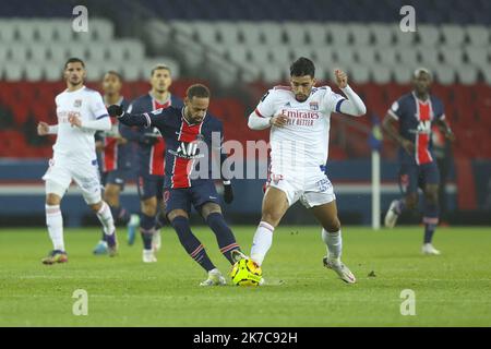 ©Sebastien Muylaert/MAXPPP - Neymar Jr of Paris Saint-Germain fight for ...