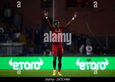 Genoa, Italy. 17 October 2022. Tammy Abraham of AS Roma gestures during the Serie A football match between UC Sampdoria and AS Roma. Credit: Nicolò Campo/Alamy Live News Stock Photo