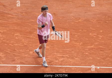 ©PHOTOPQR/NICE MATIN/Jean François Ottonello ; Monaco ; 14/04/2021 ; OTTONELLO JEAN-FRANCOIS - mercredi 14 avril 2021, Rolex Monte-Carlo Masters à Roquebrune-Cap-Martin - deuxième tour - Andrey Rublev (Rus) Stock Photo