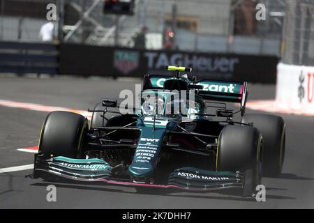 ©PHOTOPQR/NICE MATIN/Jean François Ottonello ; Monaco ; 20/05/2021 ; OTTONELLO JEAN-FRANCOIS - jeudi 20 mai 2021 à Monaco - 78ème Grand Prix de Monaco 2021 - Essais libres - Formule 1 - 5 Sebastian Vettel (Deu) / Aston Martin Cognizant F1 Team May 20th 2021 Tests - Monaco F1 GP Stock Photo